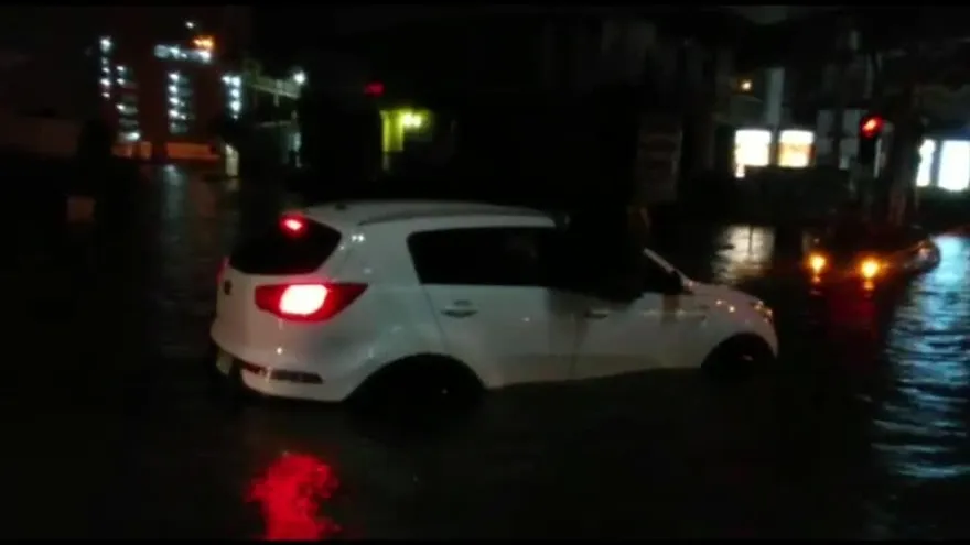 Lluvias inundan la capital