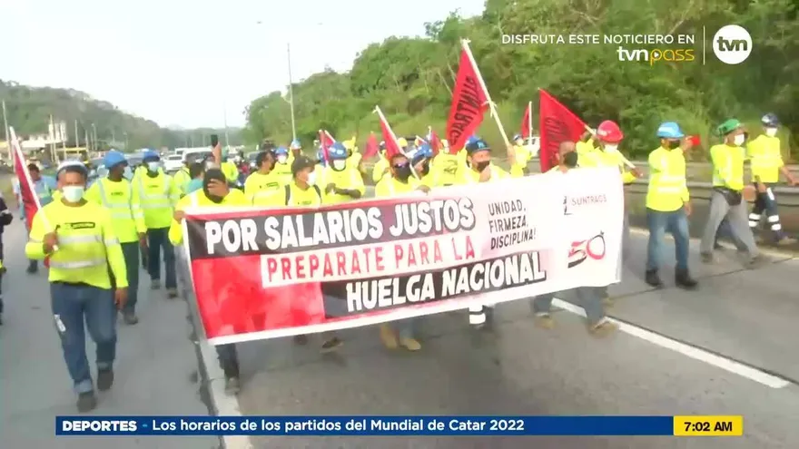 Obreros de la construcción cierran la vía Centenario