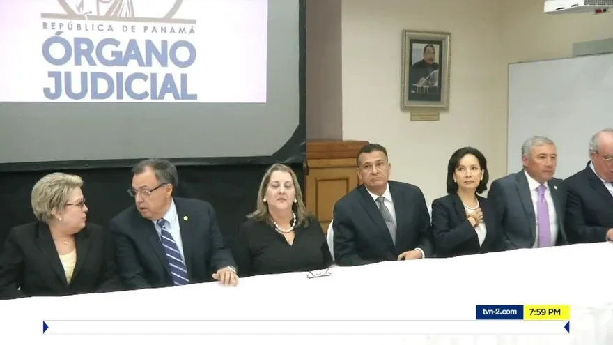 Unos $250 mil le podría costar al Estado la implementación de togas para jueces