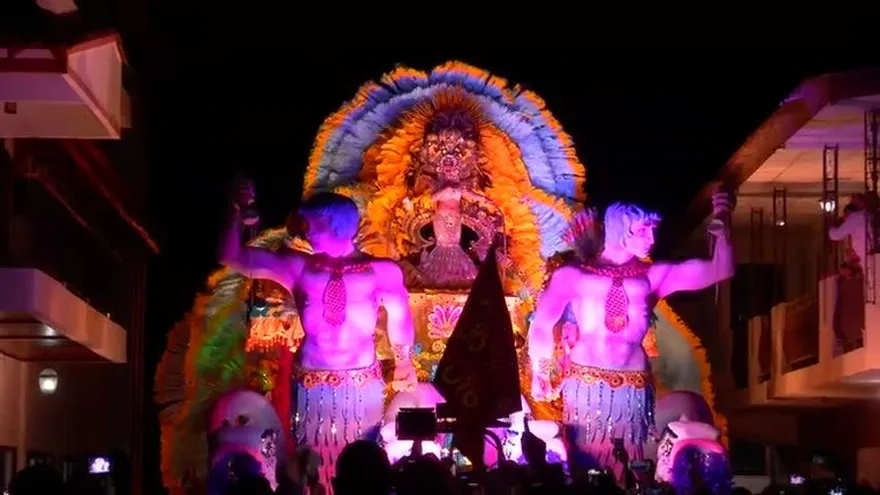 Celebración con tradicional topón de reinas y culecos