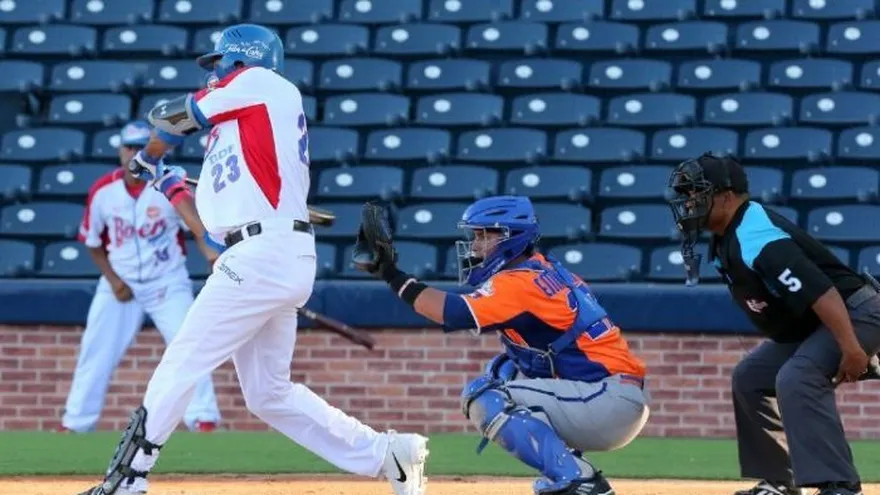 El béisbol de Nicaragua toma medidas tras la muerte de un entrenador por COVID-19