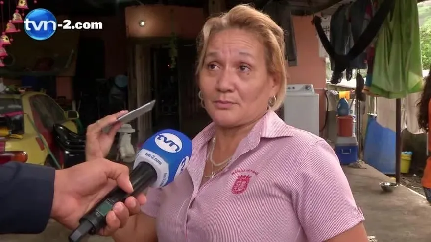 Deslizamientos de tierra afectan a varias personas en San Miguelito