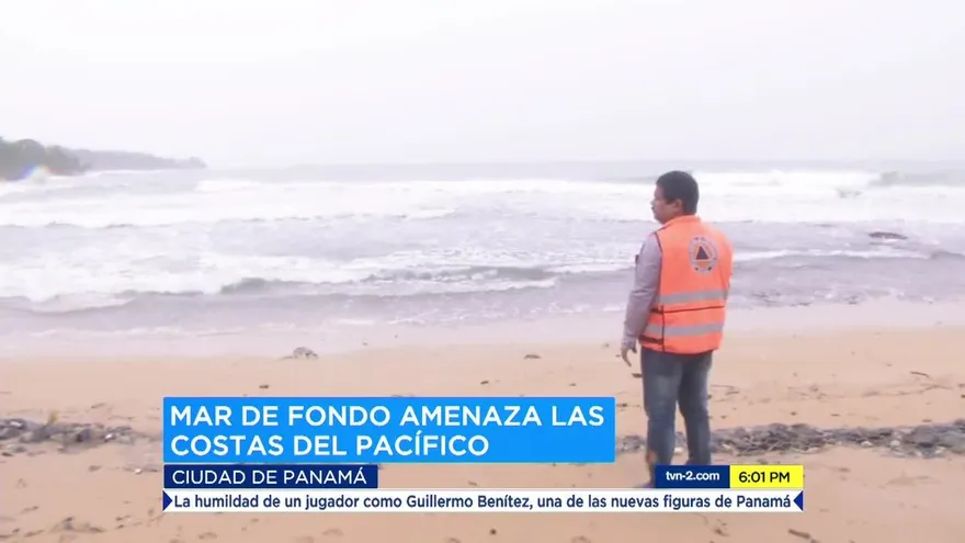 Fuertes oleajes y mareas altas