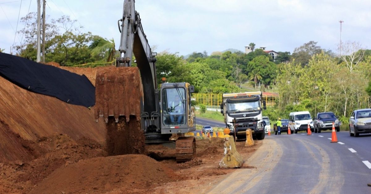 MOP evalúa construcción de retorno vehicular en Villa Rosario de Capira