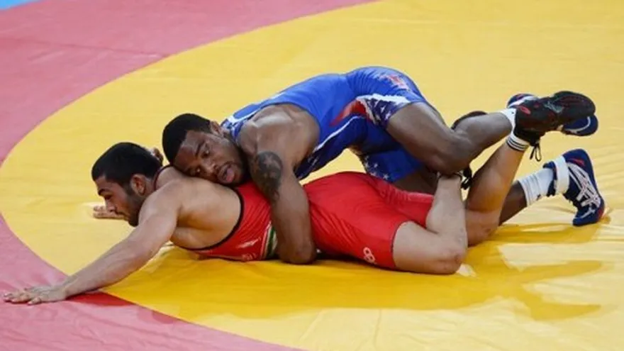 EEUU y Rusia se reparten el oro en lucha olímpica