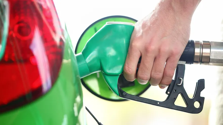 Aprueban en primer debate uso de etanol y crece la controversia