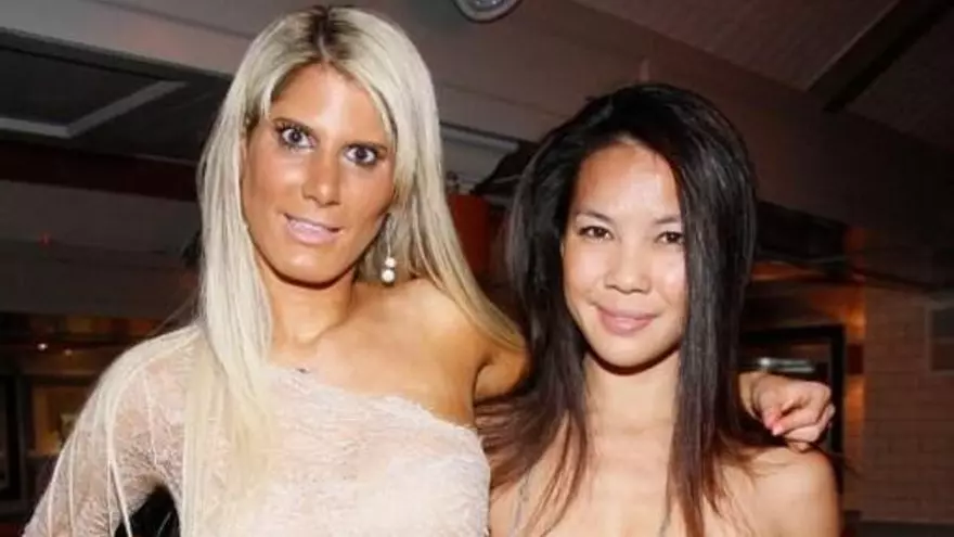 Sara Burack (izquierda) y Viet N'Guyen
