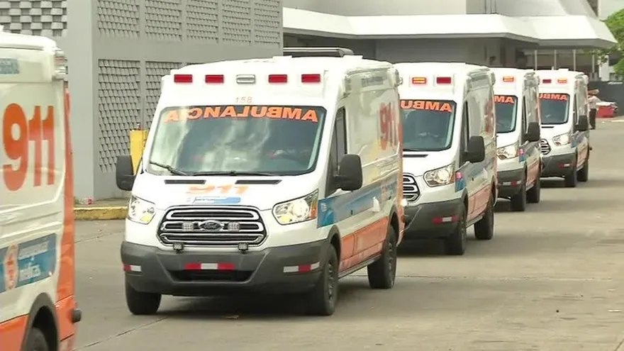 Delincuentes asaltan a paramédicos del 911