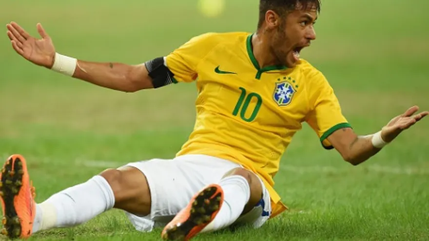 Guinness World Records 2015 incluye a Neymar