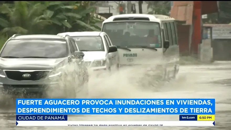 Inundaciones en viviendas, desprendimientos de techos y deslizamientos