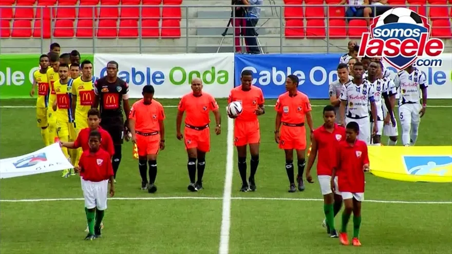 Chorrillo y Tauro empataron 1-1