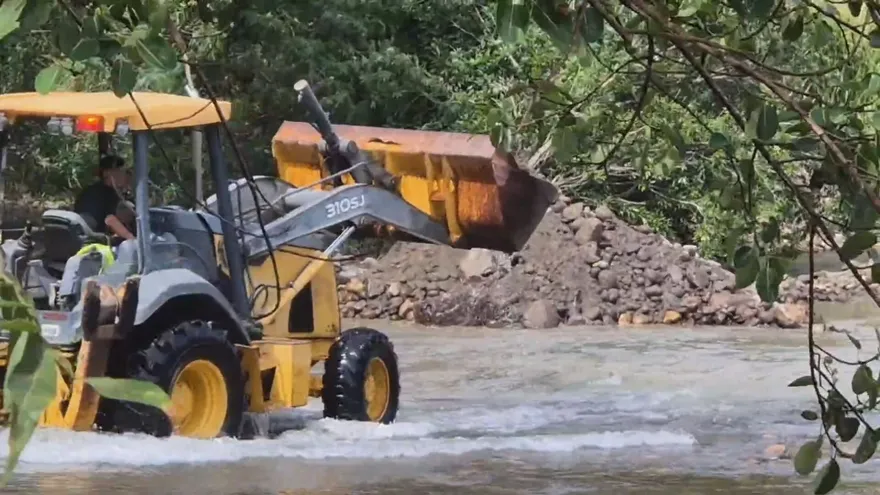 Realizan trabajos en el río Zaratí