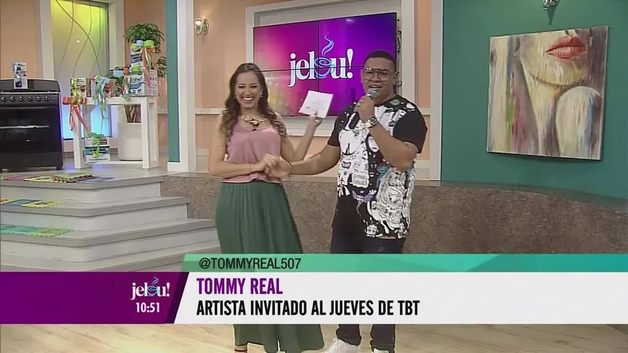 Tommy Real llega a contagiarnos con su ritmo latino.
