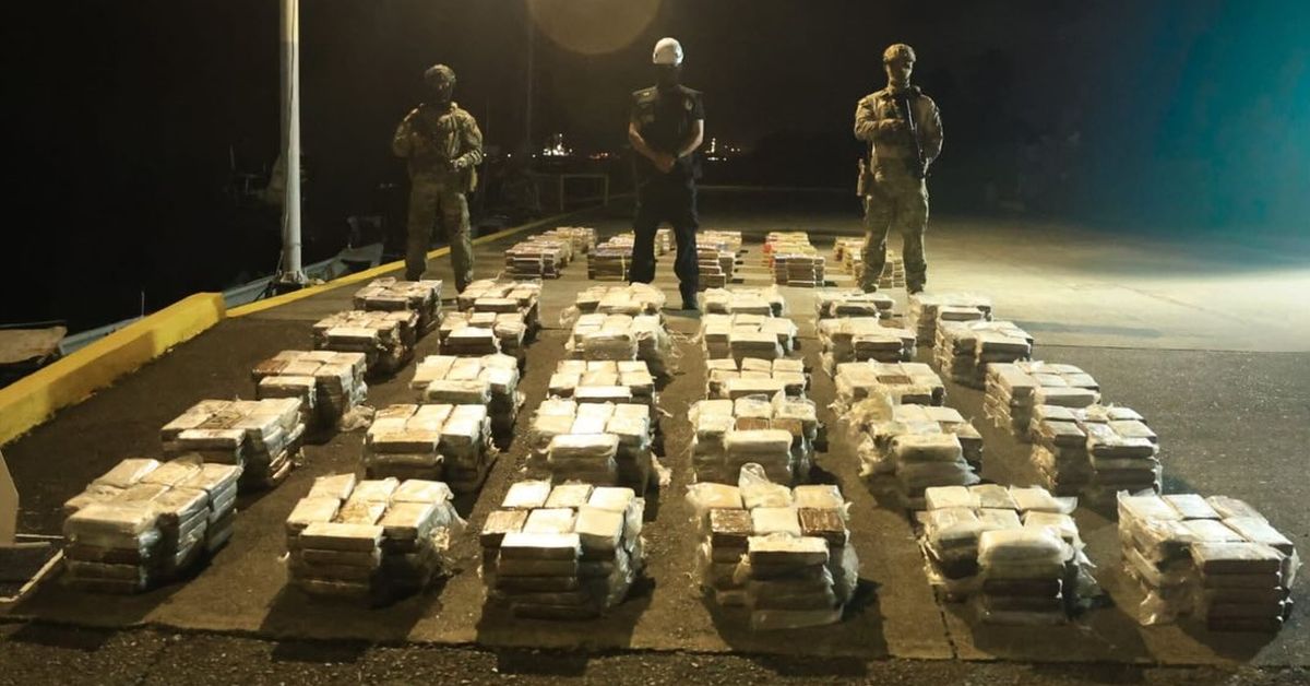 Incautan 1,897 paquetes de droga en contenedores con destino a Bélgica en Colón