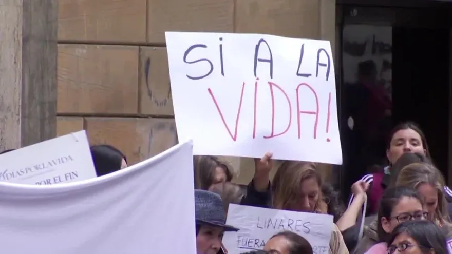 Despenalización total del aborto en Colombia sería muy duro, según Duque