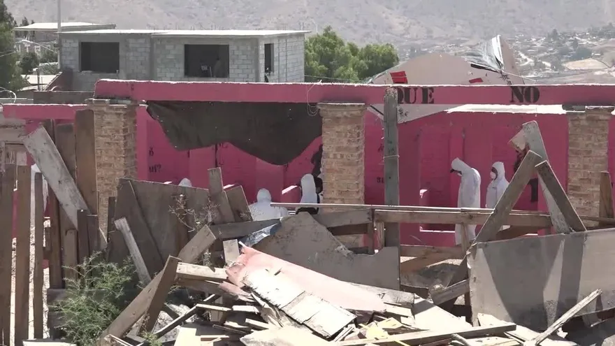 México Hallan fosa clandestina con cientos de huesos humanos