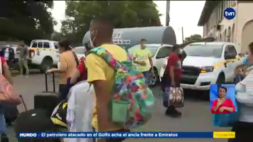 Inicia traslado de enfermeras que apoyarán jornada de vacunación en Bocas del Toro