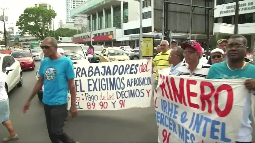 Protestan extrabajadores del Intel y el IRHE