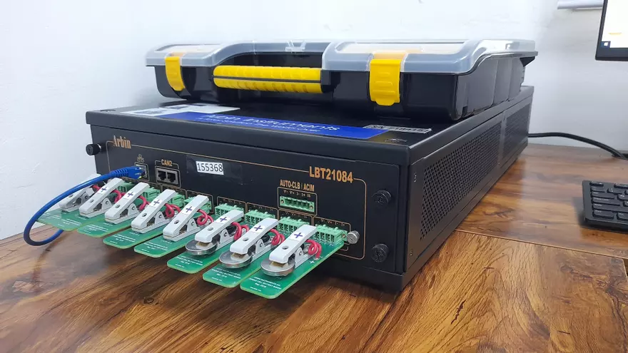 Probador de baterías, equipo de laboratorio
