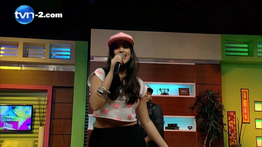 Artista - Dayana Saez "in Love"