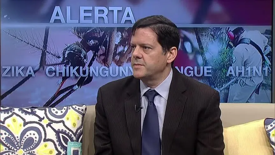 Advierte de las complicaciones por virus del zika