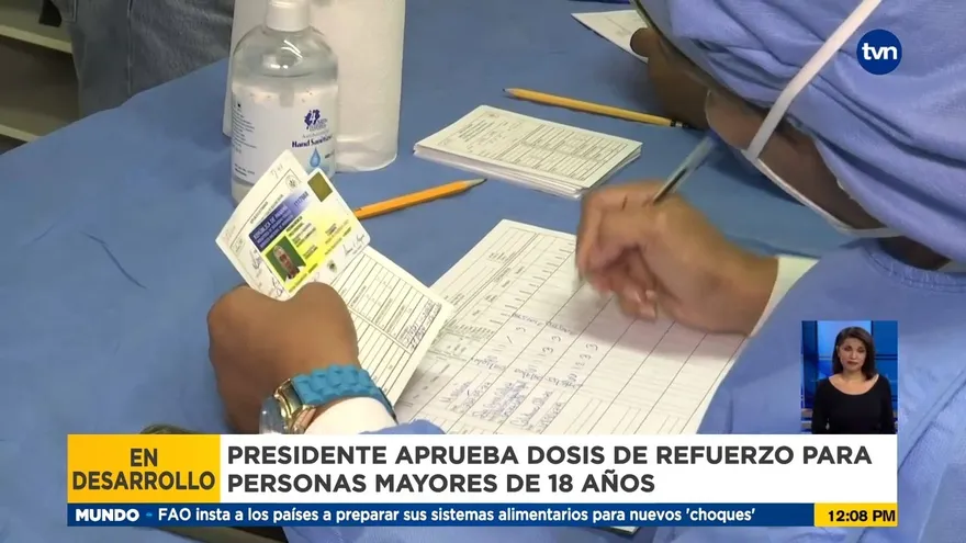 Aprueban dosis de refuerzo para personas a partir de 18 años