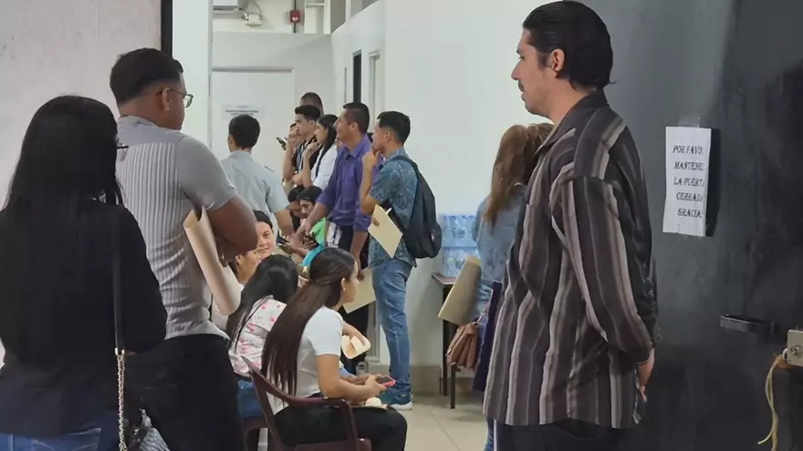 Varias personas asistieron al reclutamiento del Programa de Justicia Comunitaria que arrancó en Los Santos