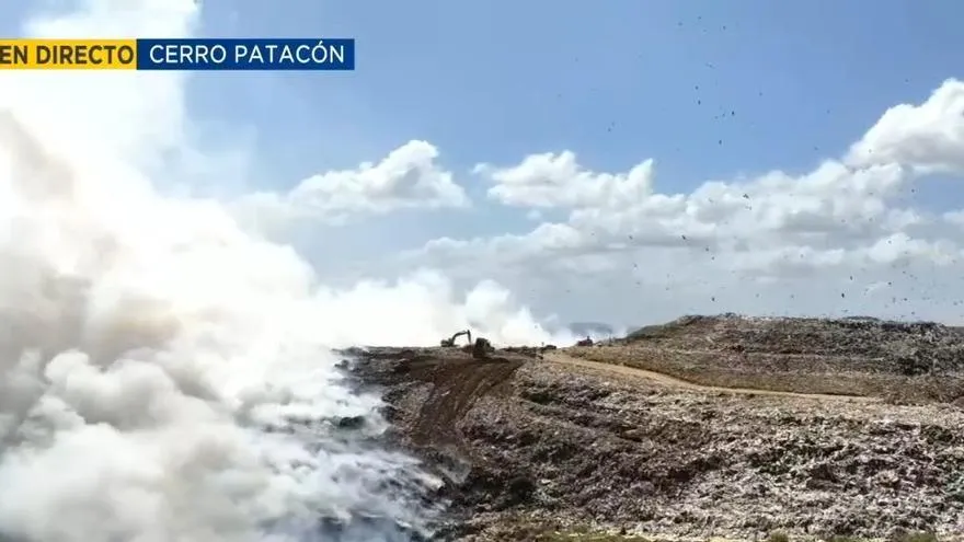 Sigue labores de extinción de incendio en cerro Patacón