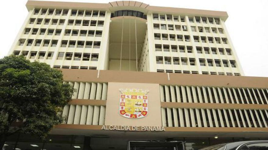 Mercados Municipales cerrados este domingo