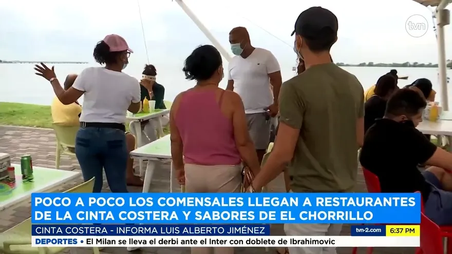 Personas visitan restaurantes de la Cinta Costera y Sabores de El Chorrillo