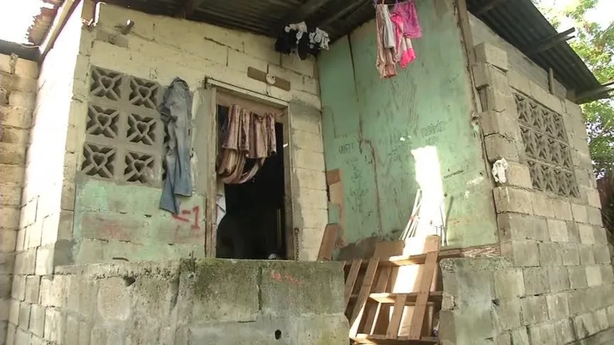 Residentes de Viejo Veranillo viven a oscuras