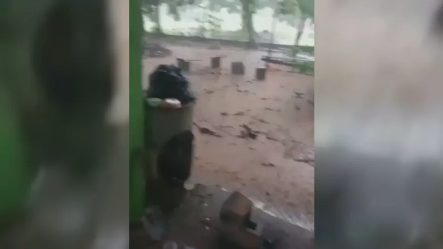 Fuertes lluvias afectan al menos 40 viviendas en la comunidad de Viento Frío de Colón.