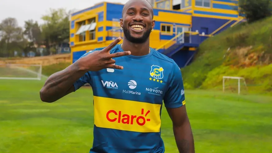 Cecilio Waterman fue presentado con el Everton de Viña del Mar