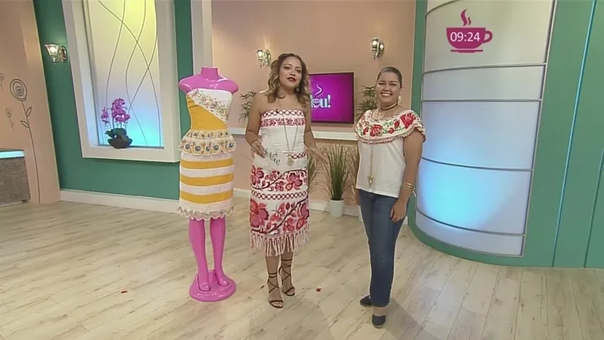 Resaltando el Folcklor en los vestidos estilizados