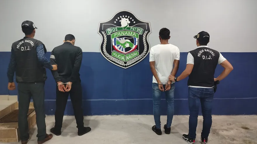 Se trata de los hermanos Alberto Luis Murillo, alias “Quimbo”, y Joseph Alberto Murillo, alias “Rolo”, quienes mantenían recompensas vigentes por parte de la Policía Nacional. Por cada uno de los hermanos Murillo se ofrecían 2 mil dólares.