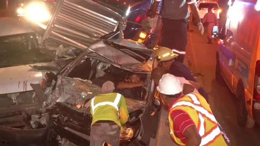 Accidente múltiple dejó un muerto y varios heridos en vía Tocumen