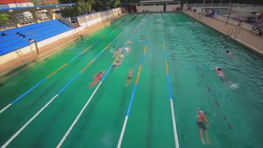 Continúa la problemática en la natación