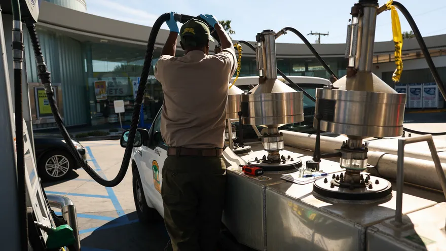 Sobre el alza del petroleo el riesgo de una escalada prolongada en la región es muy alto.