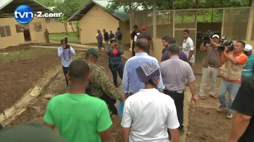 Presidente Varela promete aumentar tamaño de los albergues para inmigrantes