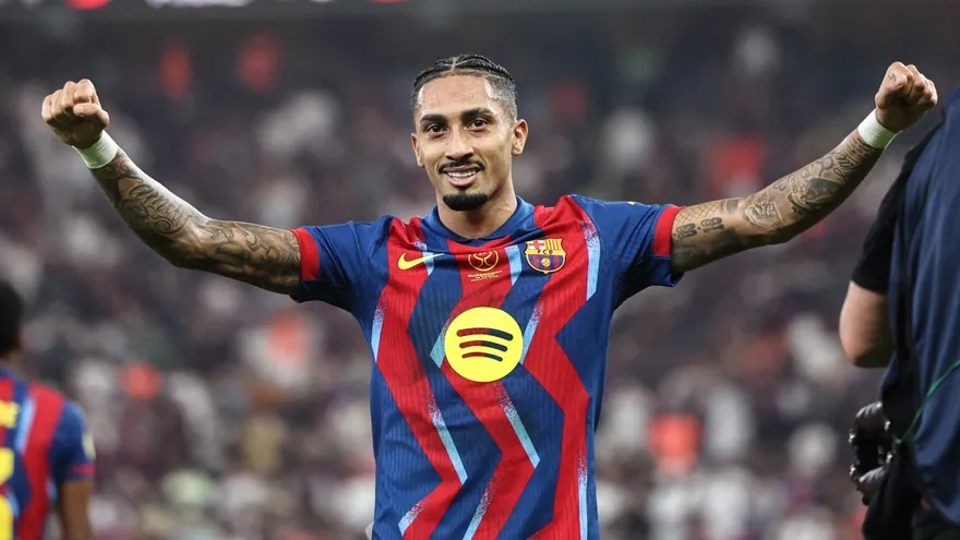 Raphinha anoto doblete en la final de la Supercopa de España