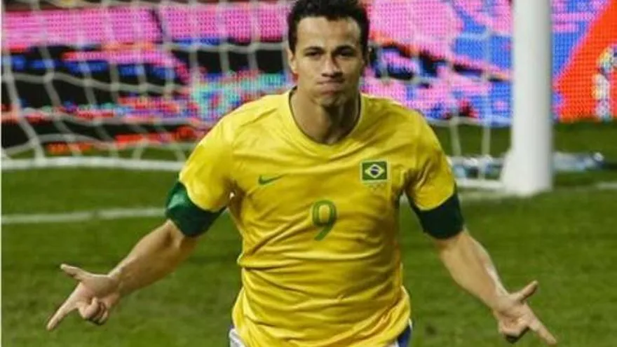 Leandro Damiao, al acecho de Bebeto y Romario