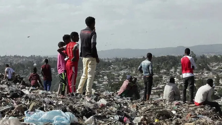 Al menos 46 muertos en deslizamiento en un vertedero de Etiopía