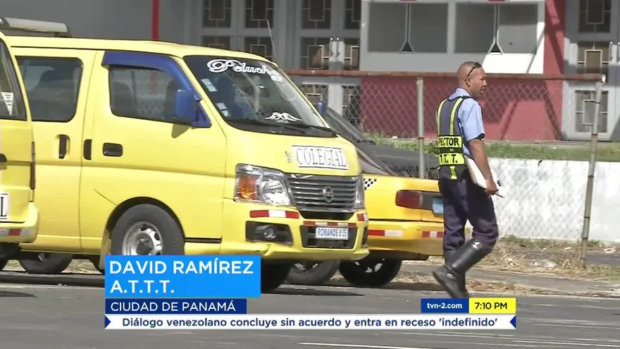 Capacitan a conductores de buses colegiales