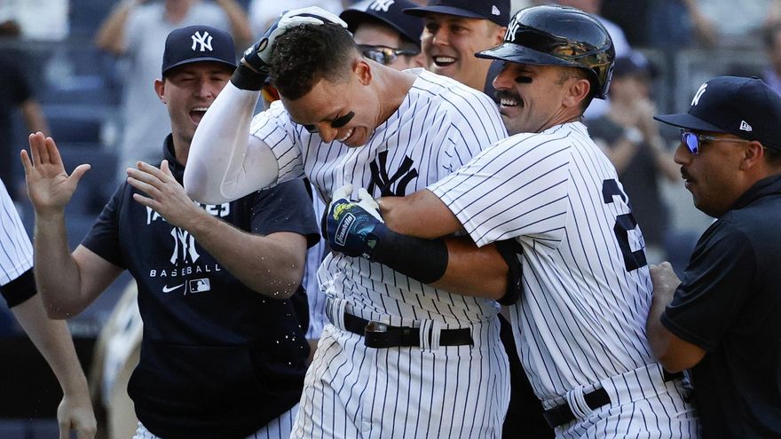 Los Yankees de Nueva York se dan un festín apaleando a los Atléticos de Oakland