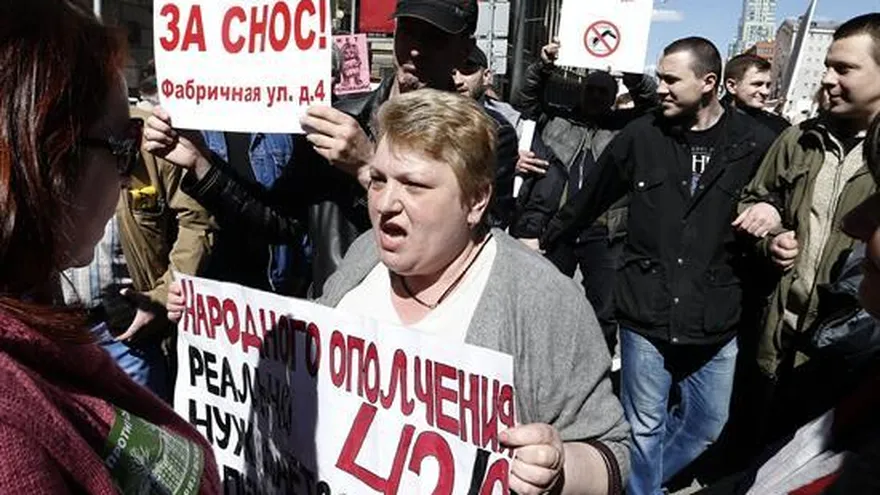 Miles de rusos protestan contra el plan de Putin de renovación de la vivienda