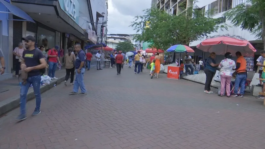 Avenida Central Peatonal.