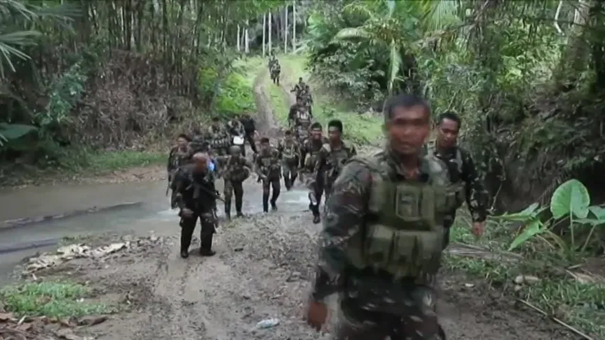 Ejército filipino a la caza de los últimos yihadistas de Abu Sayyaf en Bohol