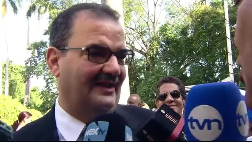 Carlos Carrillo "La notificación no existe aún"