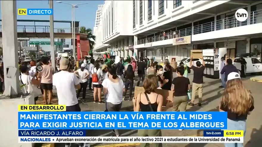 Siguen las protestas en las inmediaciones del Mides