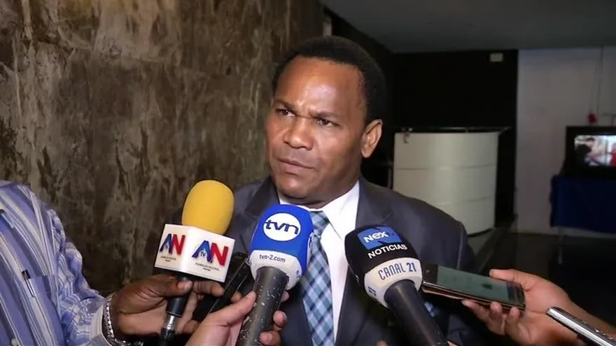 Representantes de Uber, cara a cara con diputados